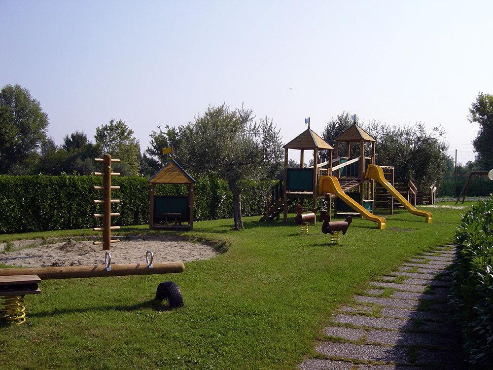 Villaggio Barbara Moniga del Garda ภายนอก รูปภาพ